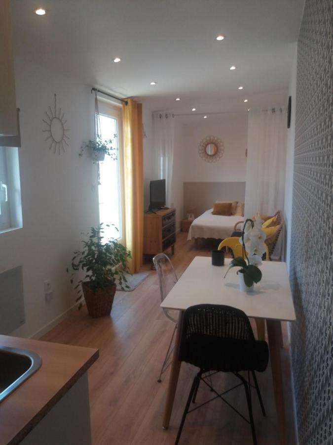 Neuf Dans Propriété Au Bord De La Appartement